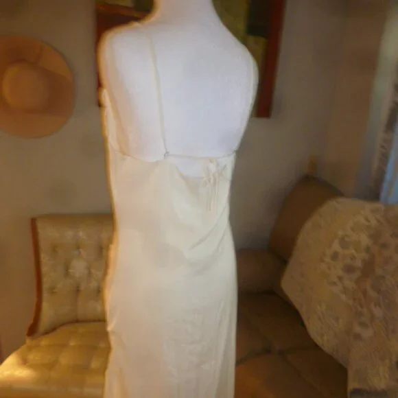 PRRIME  Sexy Side Slit Maxi Dress – Ivory – Size L (Runs Small) NWT - Picture 4 of 11